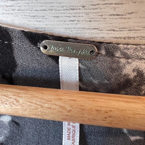 Free People Dress Size 4 Part Time Love Grey Floral Mini Short Sleeve Tie Front - Picture 2 of 16